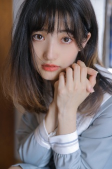 男朋友趴在两腿中间添我知乎